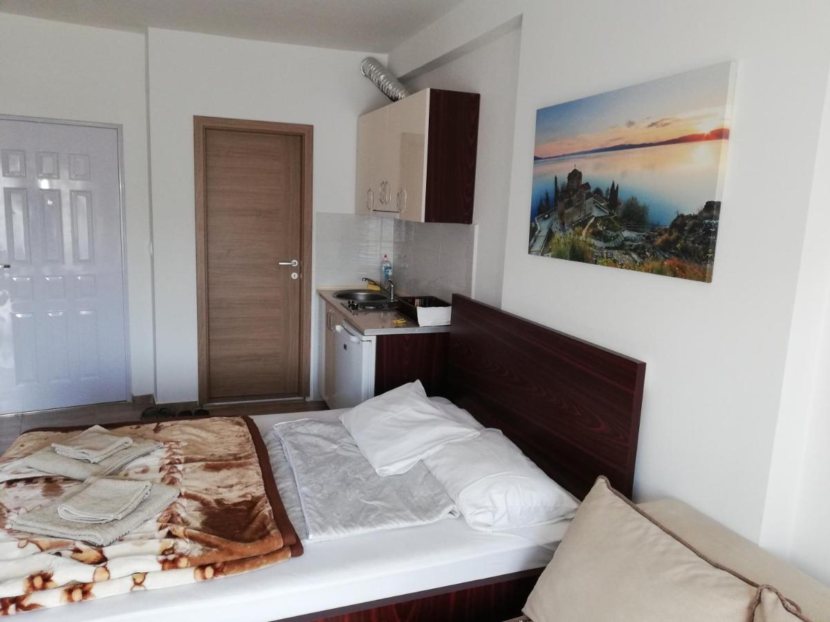 Center Apartment Delfina Ohrid Eksteriør billede